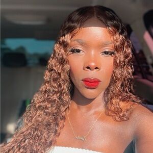 Meet your Posher, Keisha